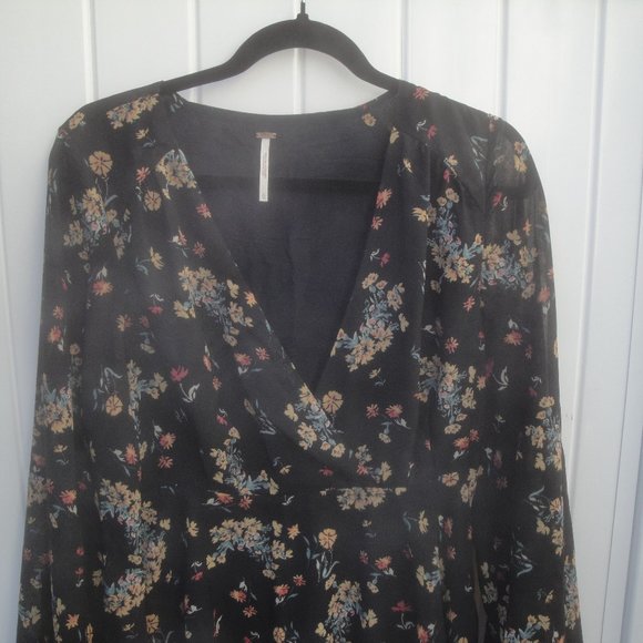 Free People Dress “Lilou” Black Floral Flirty Bohemian Boho Dress Size Large - Picture 6 of 8